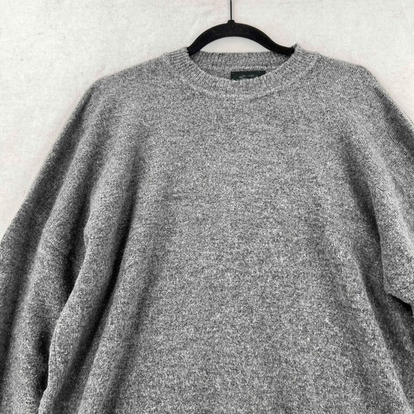 Oak and Fort Men's Gray Crewneck Sweater Pullover Long-sleeve Size Medium - Picture 3 of 8